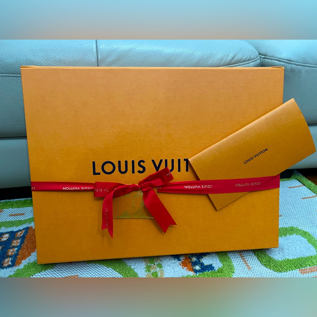 Authentic Louis Vuittons Clothes Empty Box